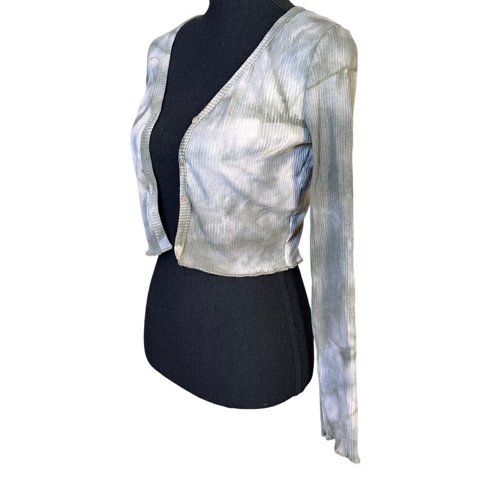 SHEIN Ribbed Olive Green and White Tie-dyed Cropped Long Sleeved Button Front Sh - Picture 7 of 9